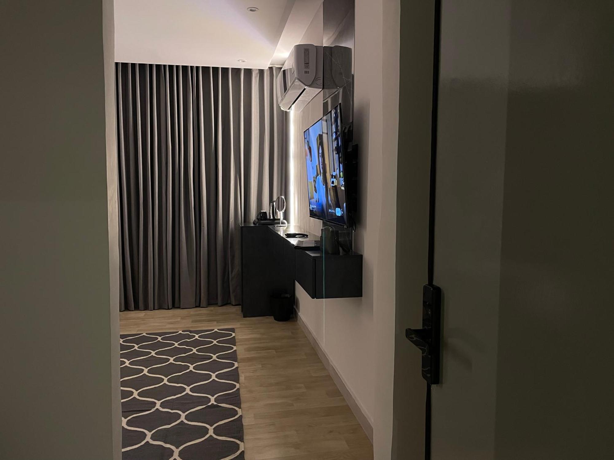 Apartment Lusso - استوديو لـوسـو الفندقي *